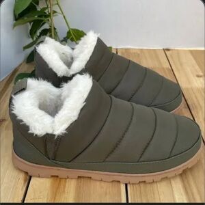 Natural Reflections Women's Olive Green Winter Boots